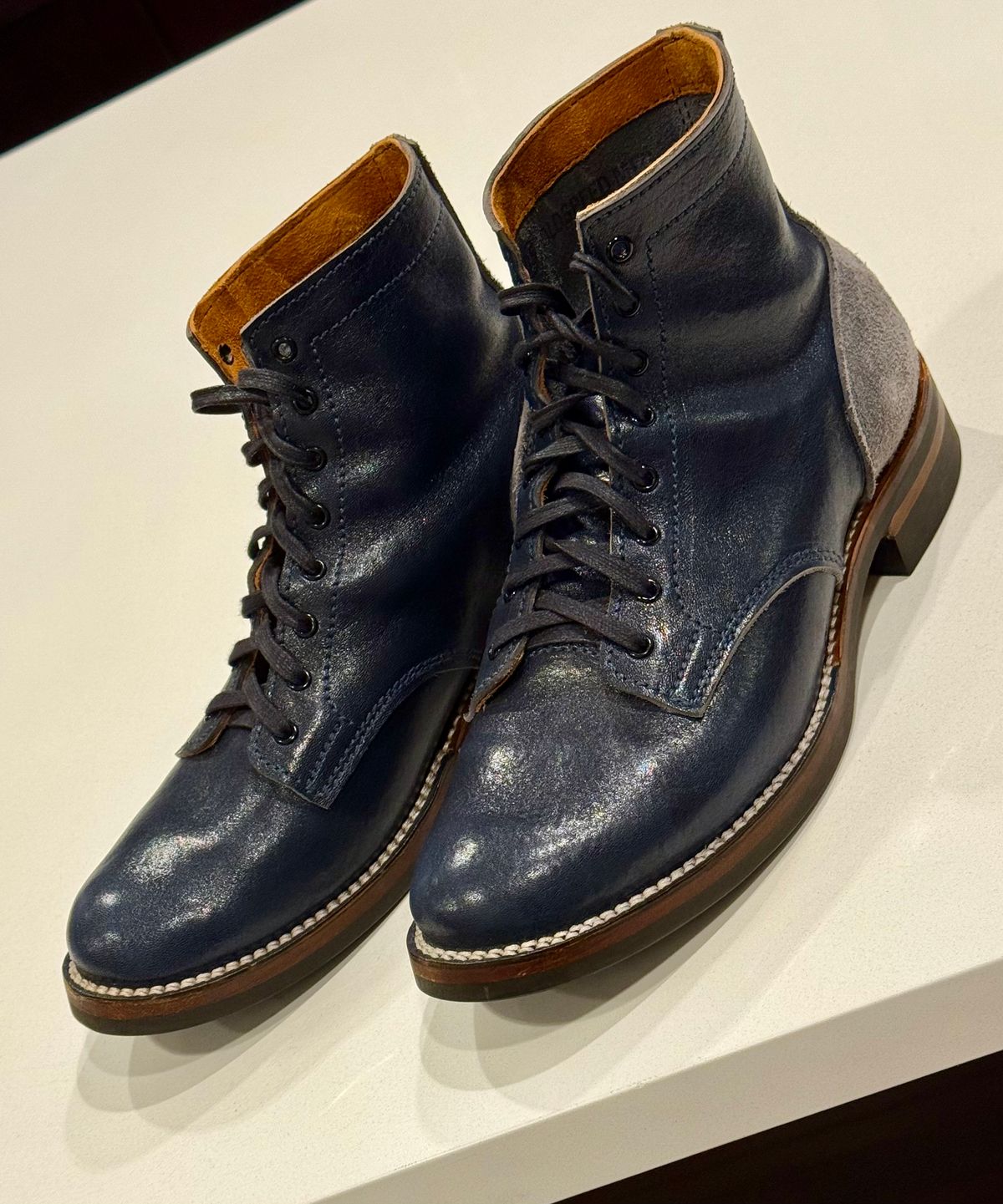 Photo by chris.8888 on September 24, 2025 of the Oldspeed Service Boot 6” in Horween Navy Aspen Horsefront.
