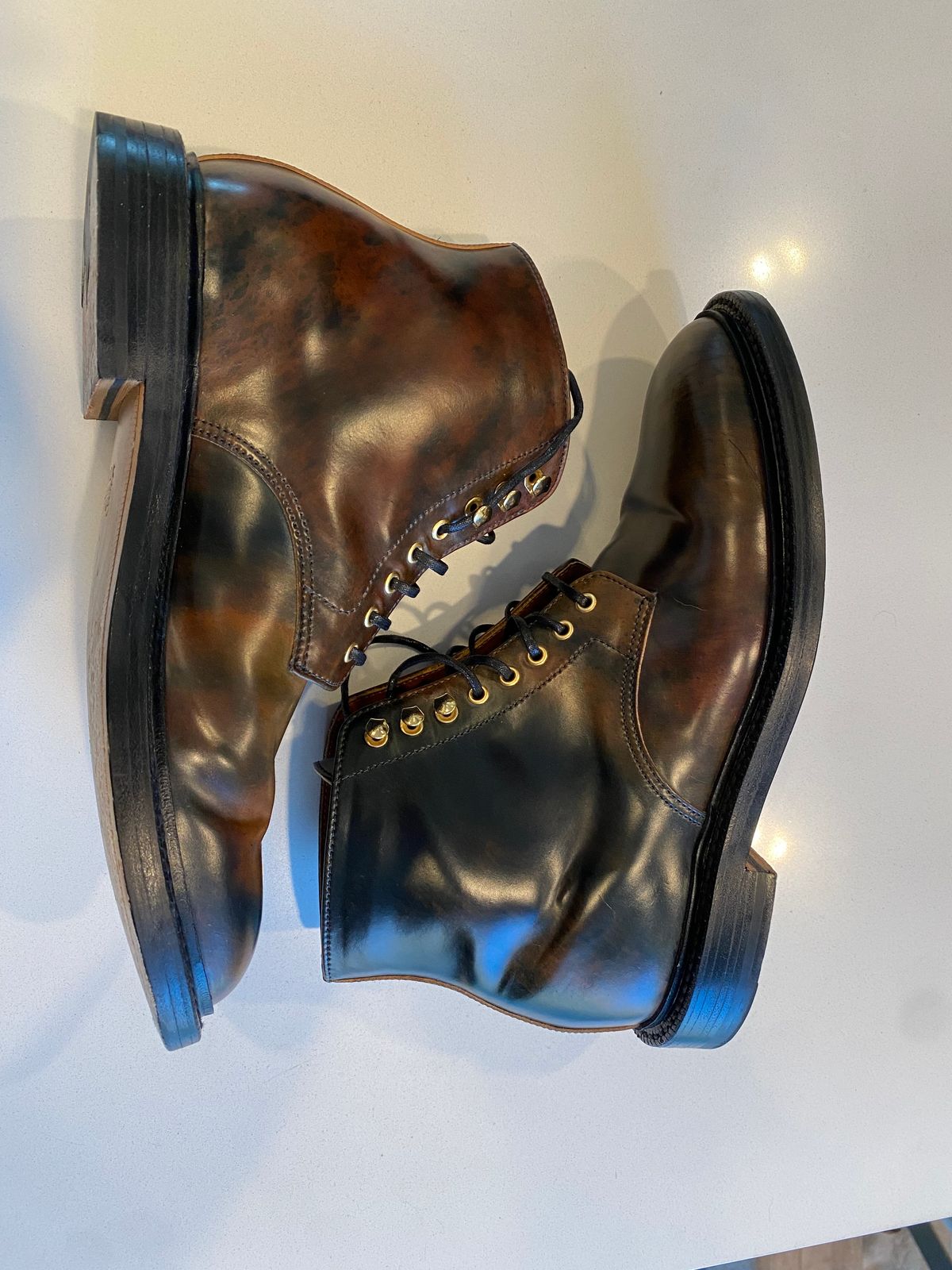 Photo by chris.8888 on January 18, 2025 of the Grant Stone Edward Boot in Horween Marbled Black Shell Cordovan.