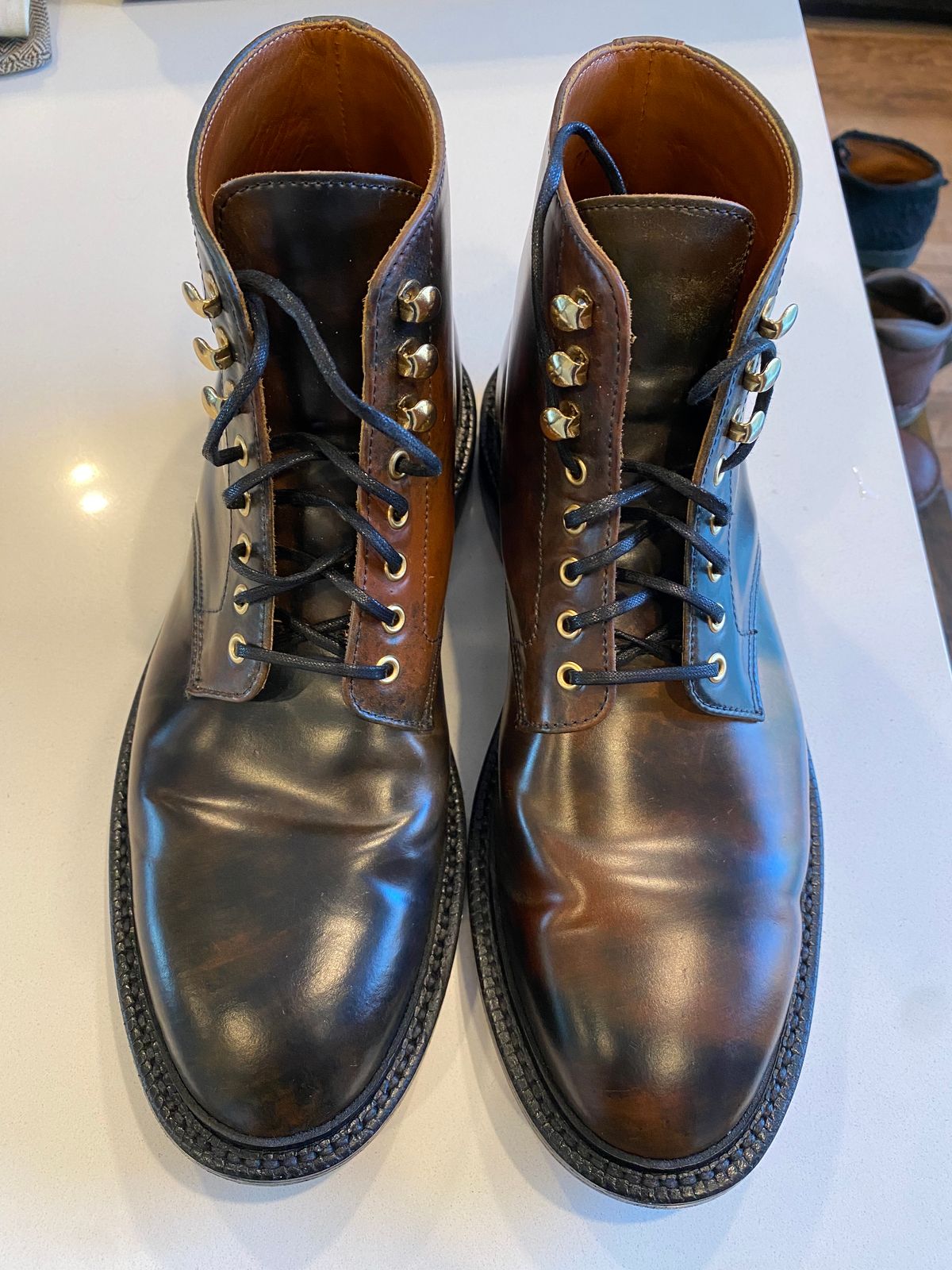 Photo by chris.8888 on January 18, 2025 of the Grant Stone Edward Boot in Horween Marbled Black Shell Cordovan.