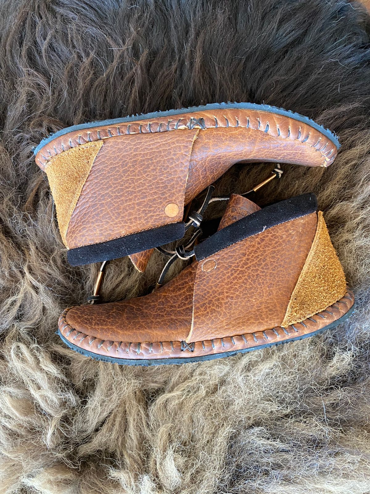 Photo by chris.8888 on March 12, 2025 of the White Bear Moccasins Tate Chukka in Law Tanning Cognac Big Horn Shrunken Bison.