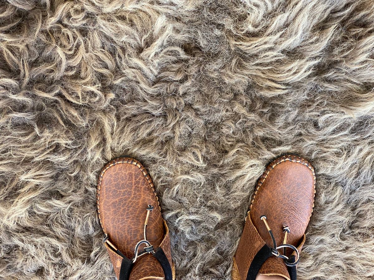 Photo by chris.8888 on March 12, 2025 of the White Bear Moccasins Tate Chukka in Law Tanning Cognac Big Horn Shrunken Bison.