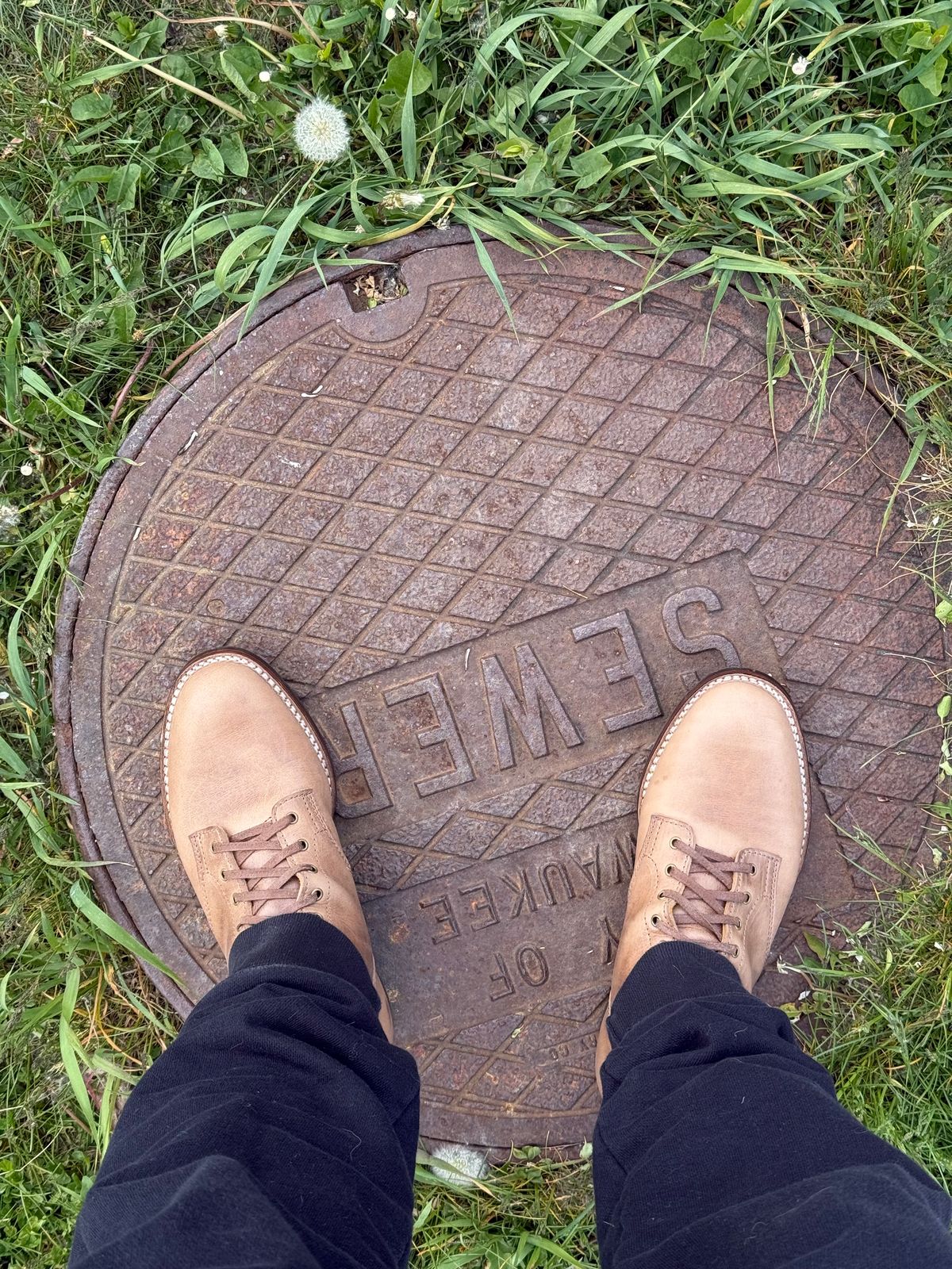 Photo by chris.8888 on May 9, 2026 of the Oldspeed MFG Service Boot 6” in Horween Natural Chromexcel.