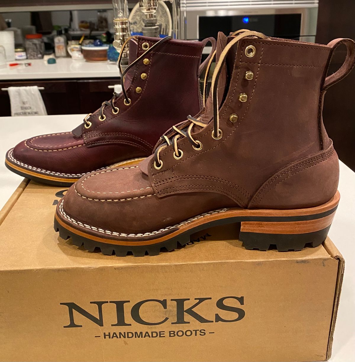 Photo by chris.8888 on November 6, 2024 of the Nicks x Parkhurst V3 in Horween Color 8 Cypress.