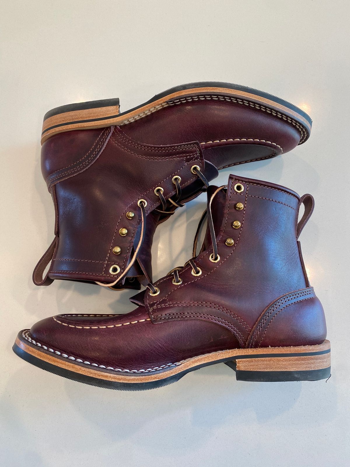 Photo by chris.8888 on May 10, 2025 of the Nicks x Parkhurst V3 in Horween Color 8 Cypress.