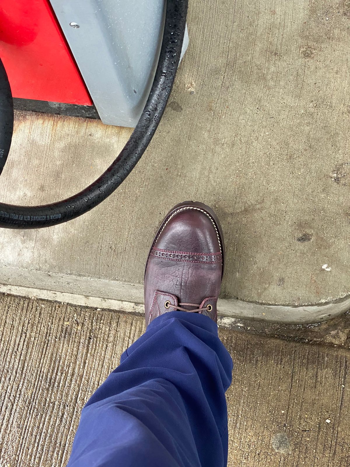 Photo by chris.8888 on May 1, 2025 of the Caswell Boot Company 1912 Russet Marching Shoe Reproduction in Horween Color 8 Aspen Horsefront.