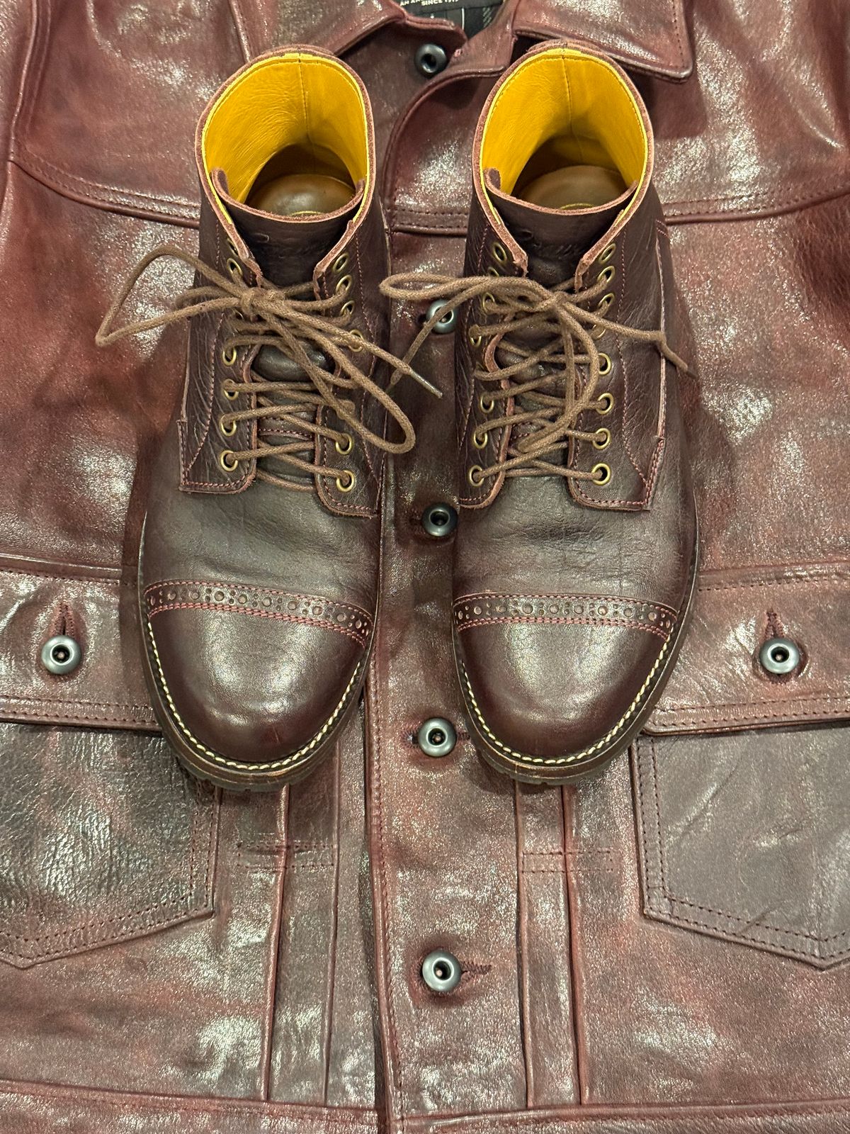 Photo by chris.8888 on February 28, 2026 of the Caswell Boot Company 1912 Russet Marching Shoe Reproduction in Horween Color 8 Aspen Horsefront.