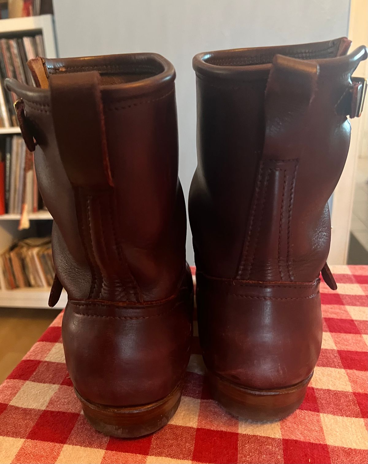 Photo by dawgdad22 on January 5, 2026 of the Nicks StationMaster in Horween Oxblood Chromexcel.