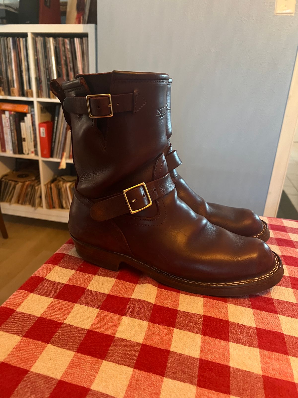 Photo by dawgdad22 on January 5, 2026 of the Nicks StationMaster in Horween Oxblood Chromexcel.