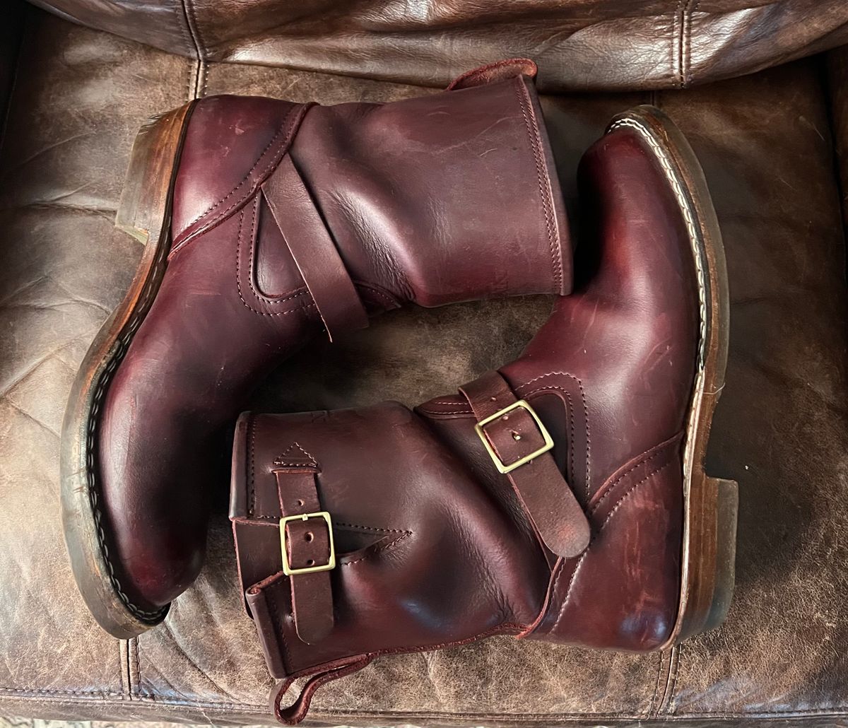 Photo by dawgdad22 on February 5, 2026 of the Nicks StationMaster in Horween Oxblood Chromexcel.