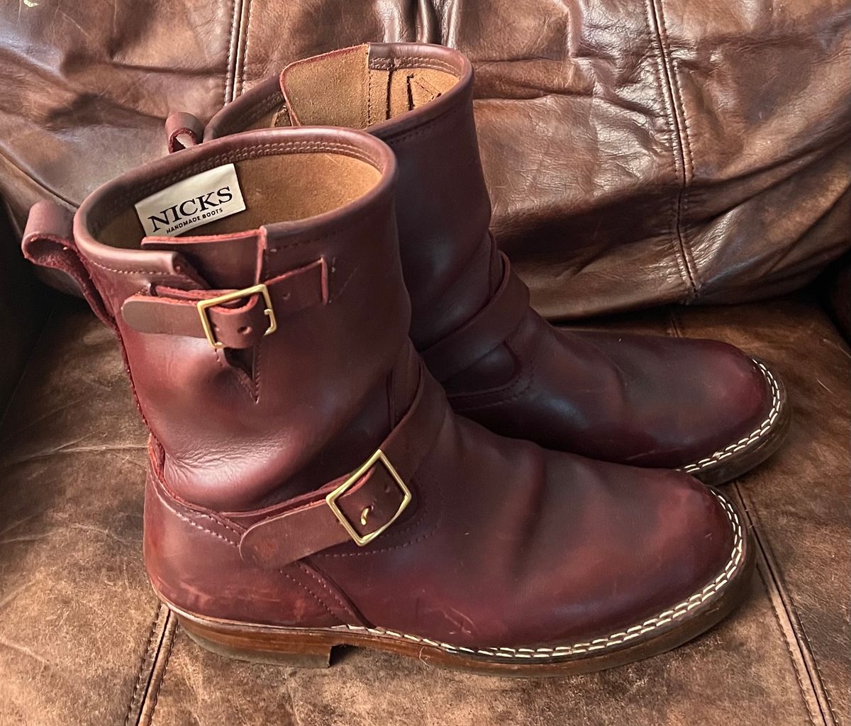 Photo by dawgdad22 on February 5, 2026 of the Nicks StationMaster in Horween Oxblood Chromexcel.