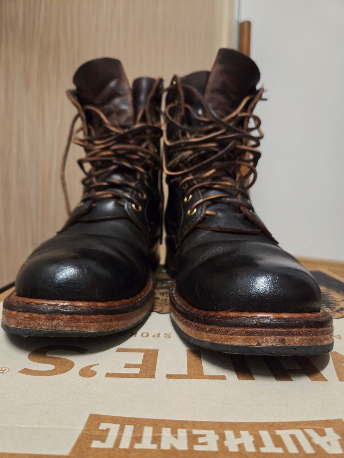 Photo by John1408 on April 20, 2026 of the White's Semi-Dress in Horween Brown Waxed Flesh.