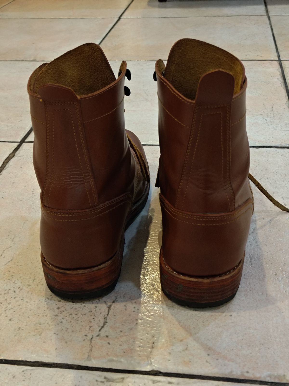 Photo by Joaoie on November 1, 2025 of the Spades Philippines Custom Model in Unknown Leather.