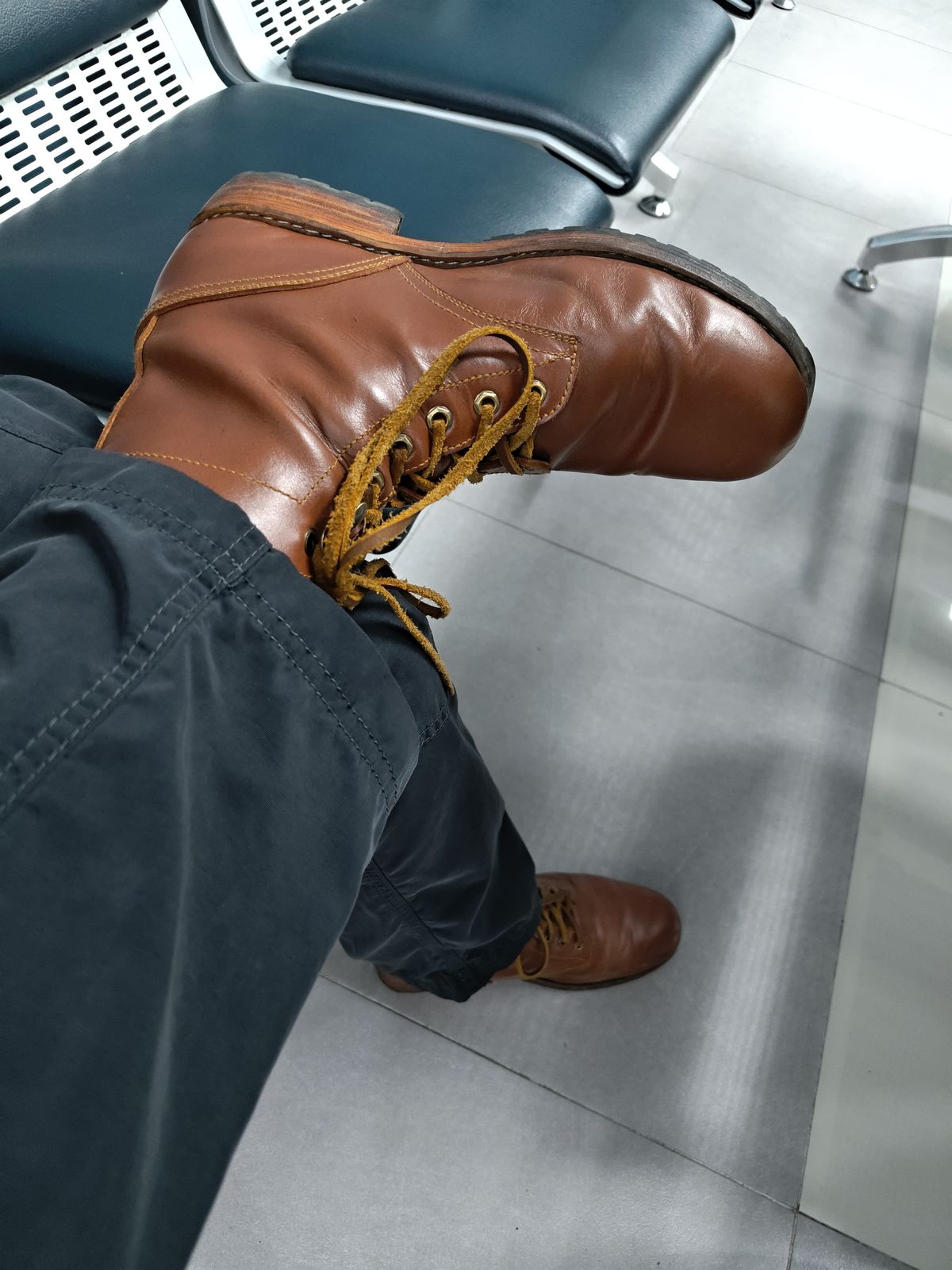 Photo by Joaoie on December 1, 2025 of the Spades Philippines Custom Model in Unknown Leather.