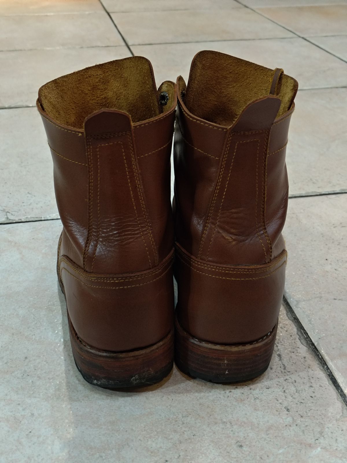 Photo by Joaoie on December 3, 2025 of the Spades Philippines Custom Model in Unknown Leather.