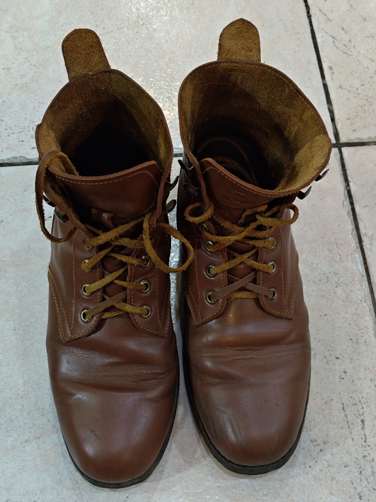 Photo by Joaoie on December 3, 2025 of the Spades Philippines Custom Model in Unknown Leather.