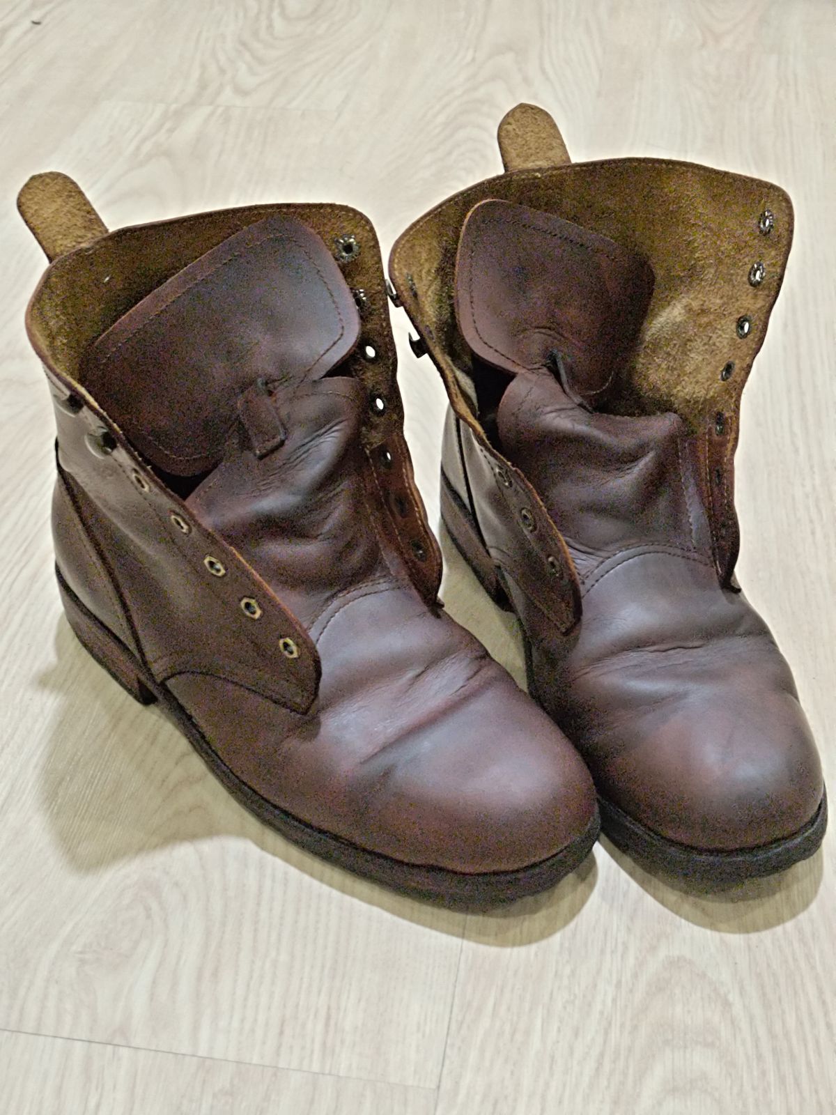 Photo by Joaoie on December 3, 2025 of the Spades Philippines Custom Model in Unknown Leather.