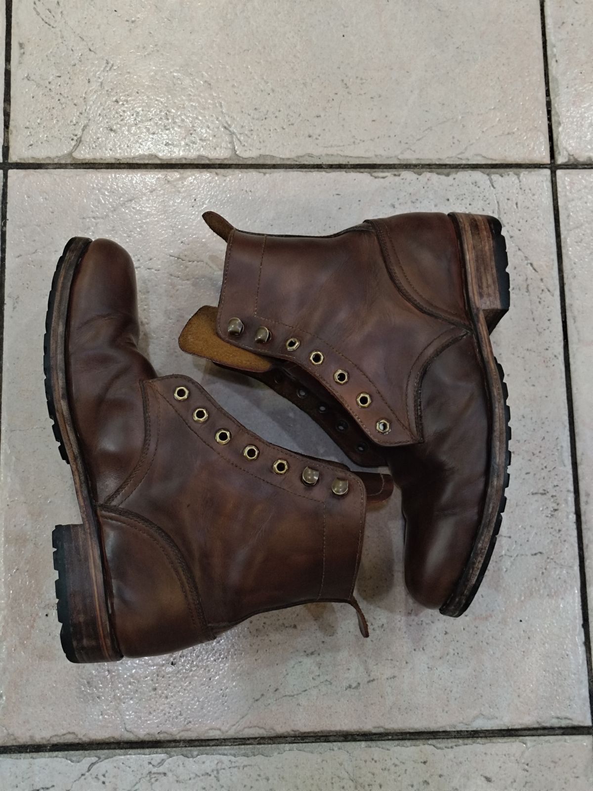 Photo by Joaoie on December 4, 2025 of the Spades Philippines Custom Model in Unknown Leather.