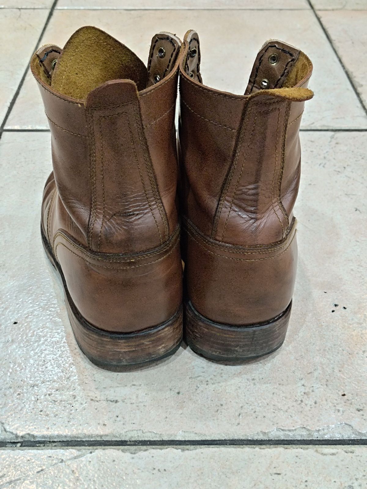 Photo by Joaoie on April 5, 2026 of the Spades Philippines Custom Model in Unknown Leather.