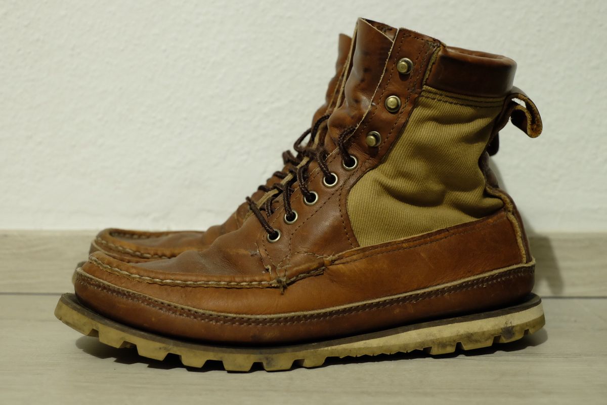 Photo by Blue on October 5, 2025 of the Russell Moccasin Co. Joe's PH in Walnut Timberjack.