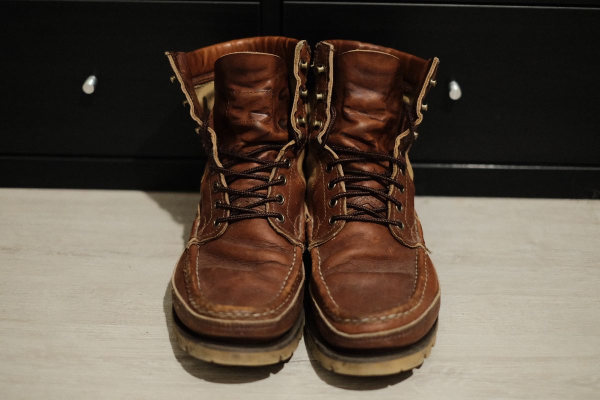 Photo by Blue on December 6, 2025 of the Russell Moccasin Co. Joe's PH in Walnut Timberjack.