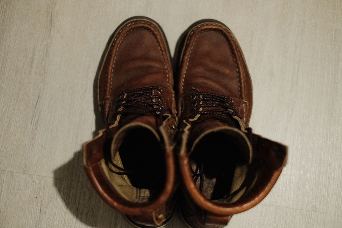 Photo by Blue on December 6, 2025 of the Russell Moccasin Co. Joe's PH in Walnut Timberjack.