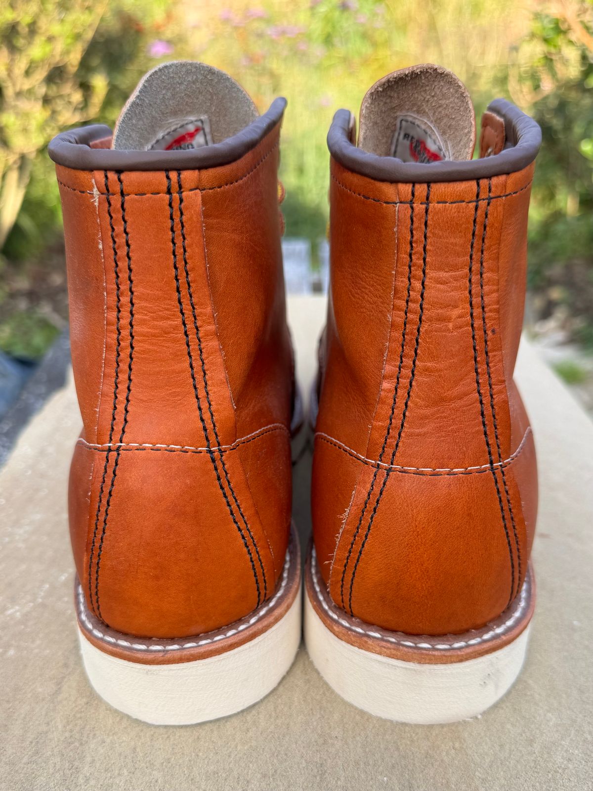 Photo by little_miss_brue on October 5, 2025 of the Red Wing Moc Toe 875 in Oro Legacy.