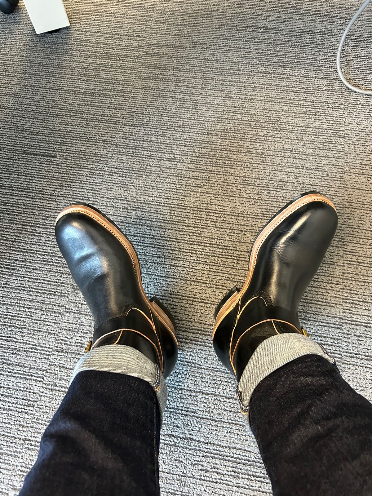 Photo by jeffkhlow8 on January 12, 2026 of the Briselblack The Keeper Type 3 in Maryam Natural Horsebutt Overdyed Black.