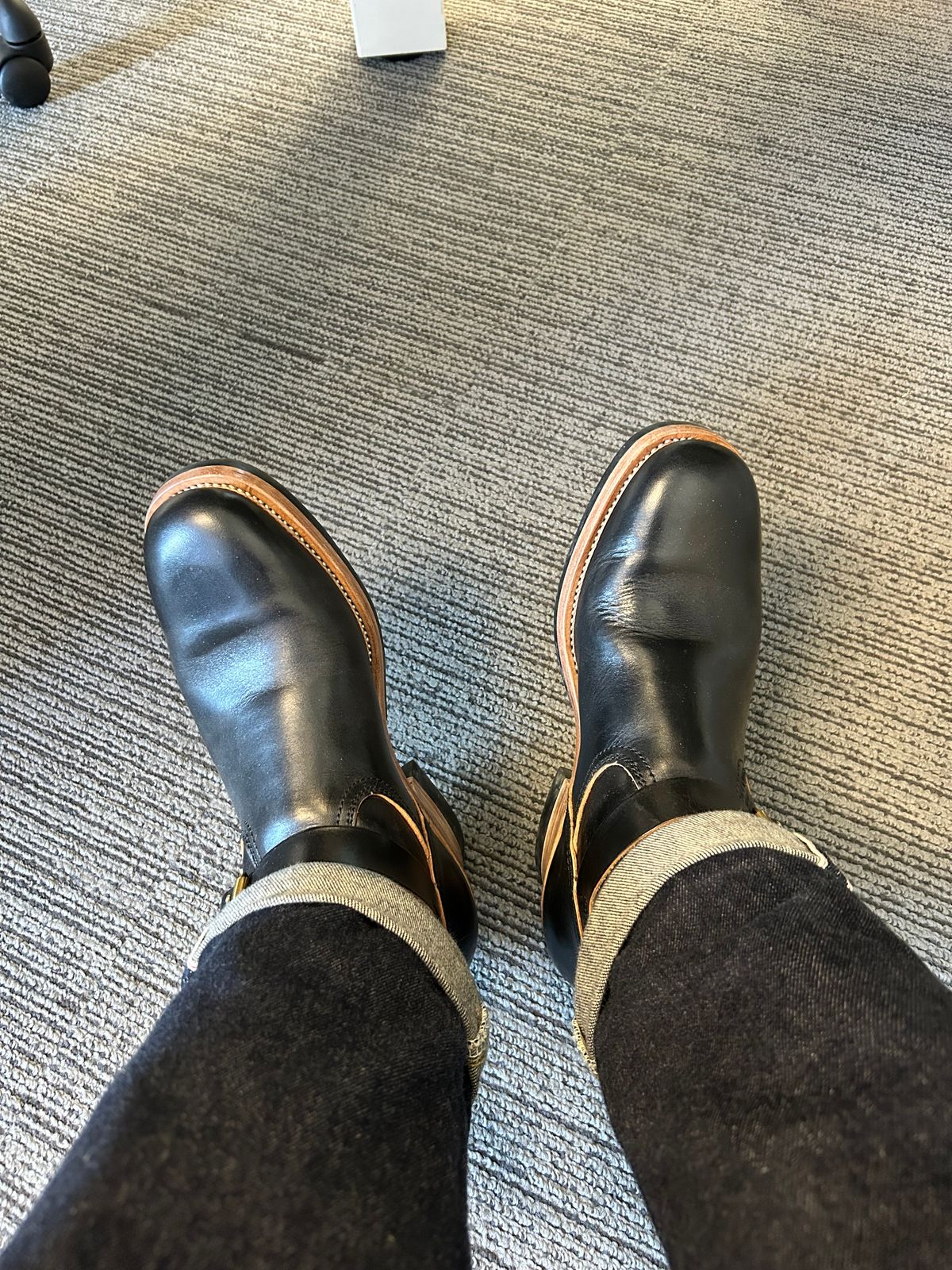 Photo by jeffkhlow8 on April 14, 2026 of the Briselblack The Keeper Type 3 in Maryam Natural Horsebutt Overdyed Black.