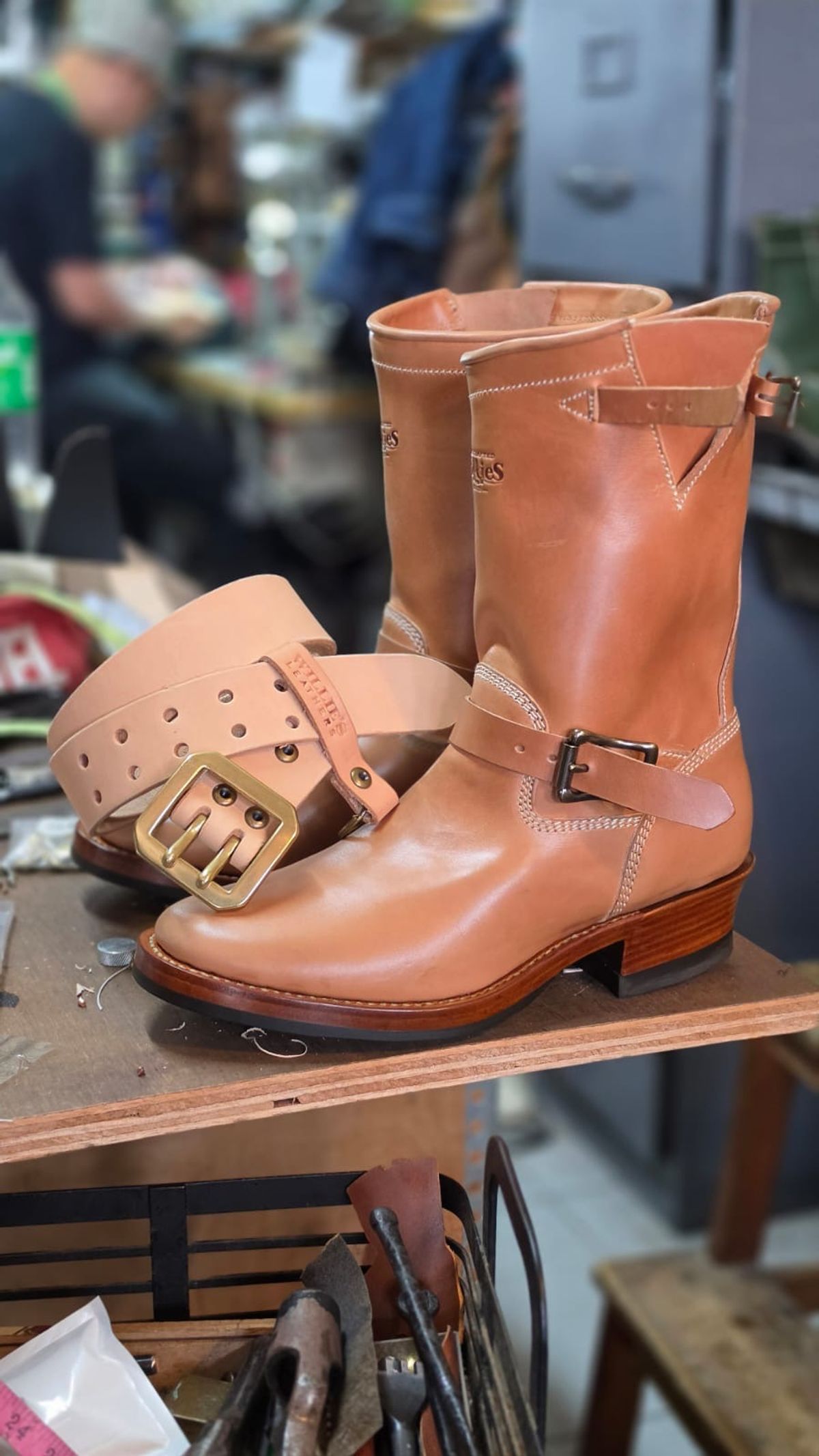 Photo by jeffkhlow8 on March 31, 2026 of the Willie's Handmade Boots Engineer Boot in Maryam Natural Horsebutt.