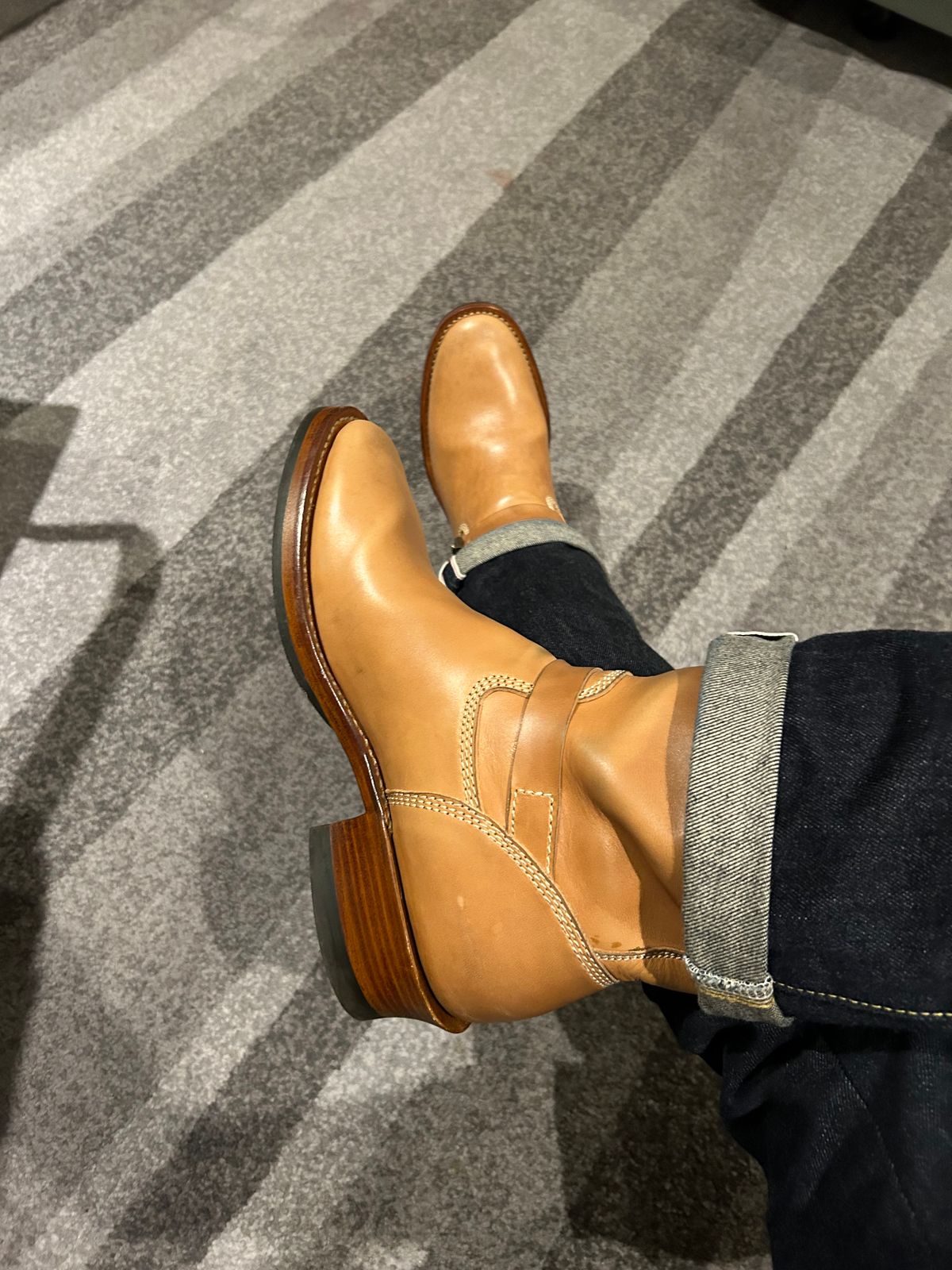 Photo by jeffkhlow8 on April 29, 2026 of the Willie's Handmade Boots Engineer Boot in Maryam Natural Horsebutt.
