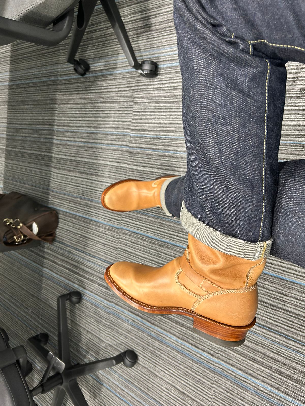 Photo by jeffkhlow8 on April 28, 2026 of the Willie's Handmade Boots Engineer Boot in Maryam Natural Horsebutt.