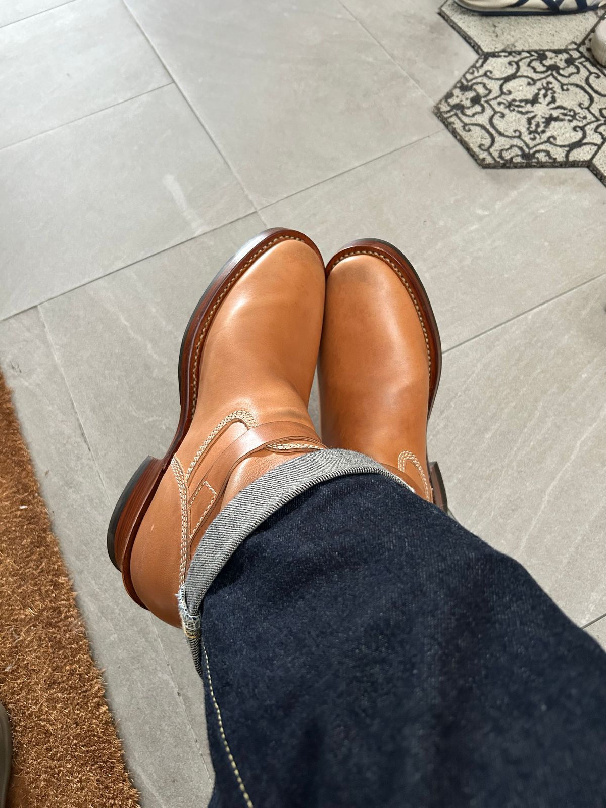 Photo by IronPatina on May 2, 2026 of the Willie's Handmade Boots Engineer Boot in Maryam Natural Horsebutt.