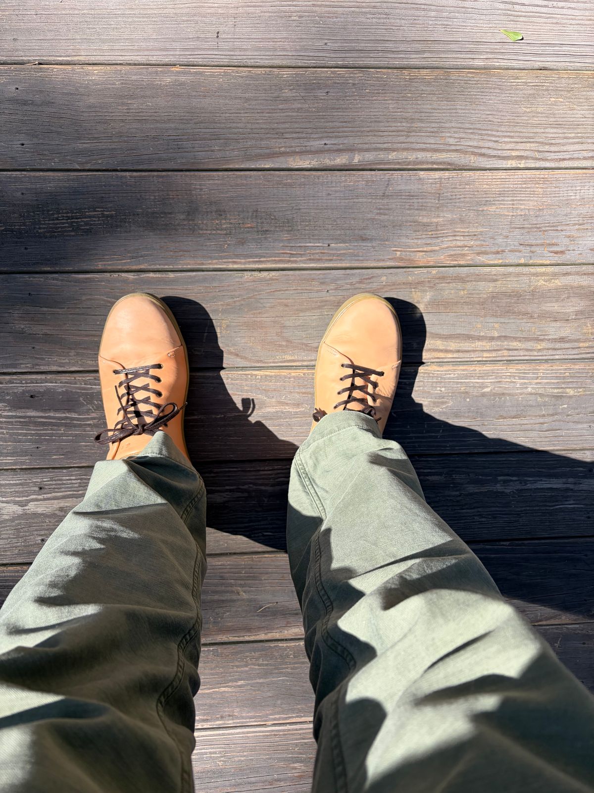 Photo by bobbypats on October 10, 2025 of the Crown Northampton Overstone Derby in Horween Natural Essex.