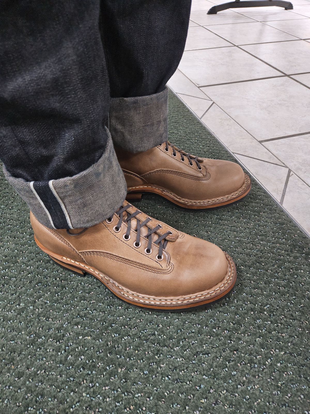 Photo by cjelliott on December 21, 2025 of the White's 350 Cutter in Horween Natural Chromexcel.