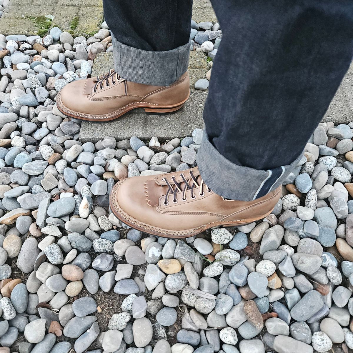 Photo by cjelliott on December 23, 2025 of the White's 350 Cutter in Horween Natural Chromexcel.