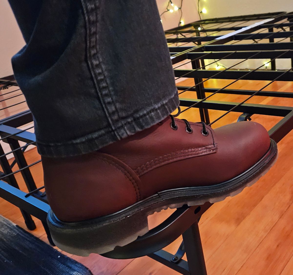 Photo by cjelliott on October 30, 2023 of the Red Wing Red Wing 606 in Red Wing Standard Brown.