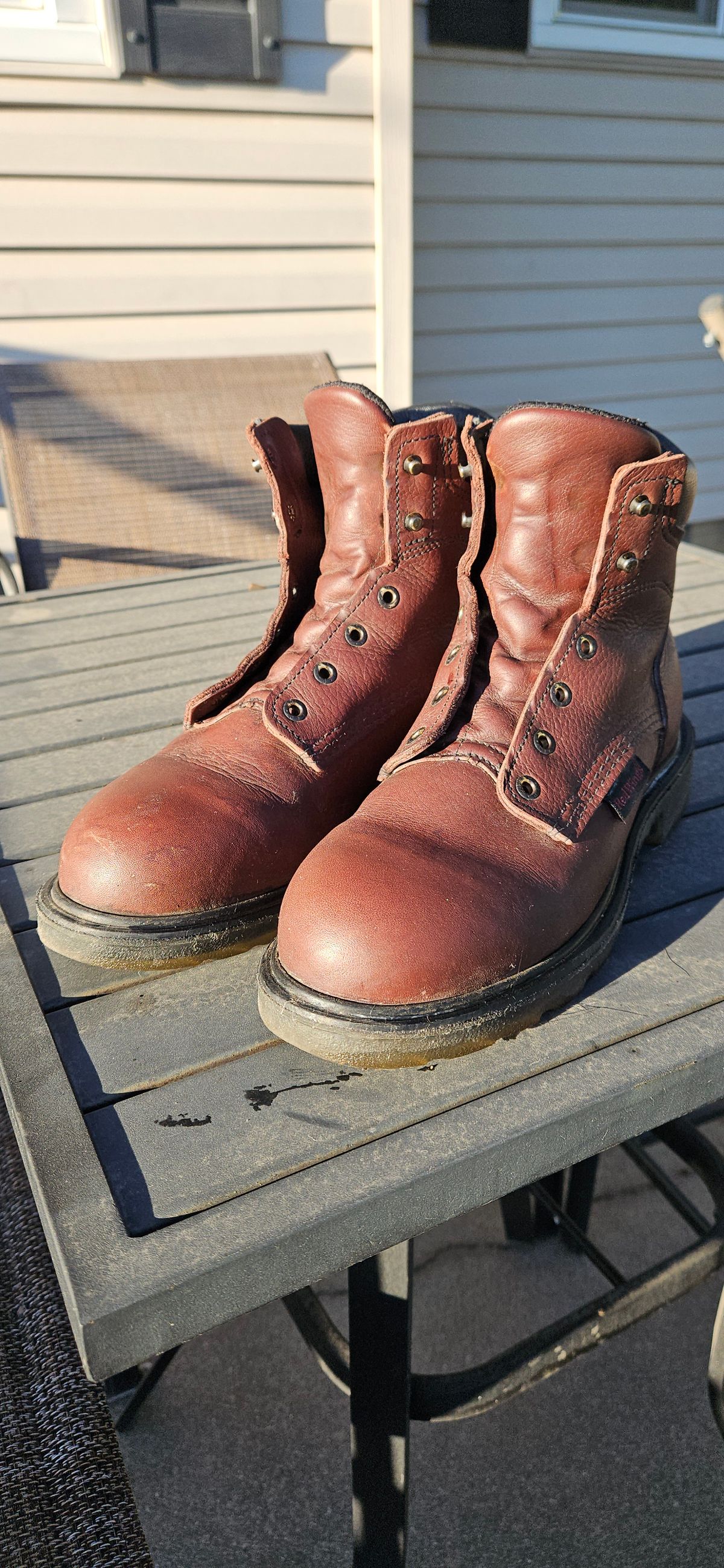 Photo by cjelliott on September 24, 2024 of the Red Wing Red Wing 606 in Red Wing Standard Brown.