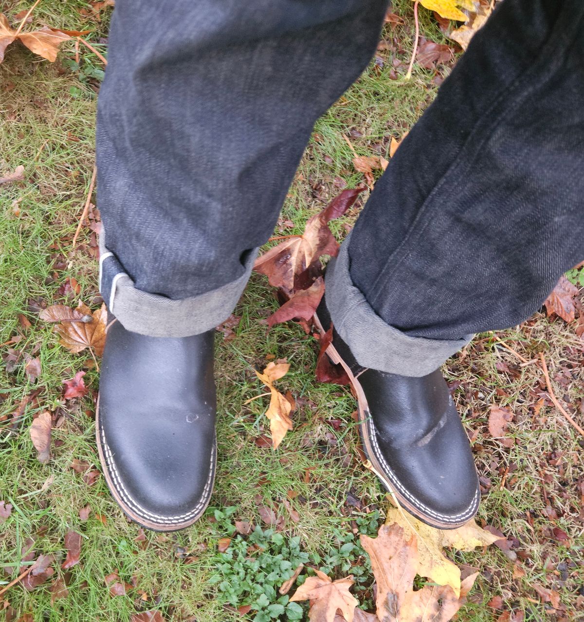 Photo by cjelliott on October 19, 2025 of the Nicks Nicks X Carl Murawski - Vintage Engineer in Horween Black Waxed Flesh.