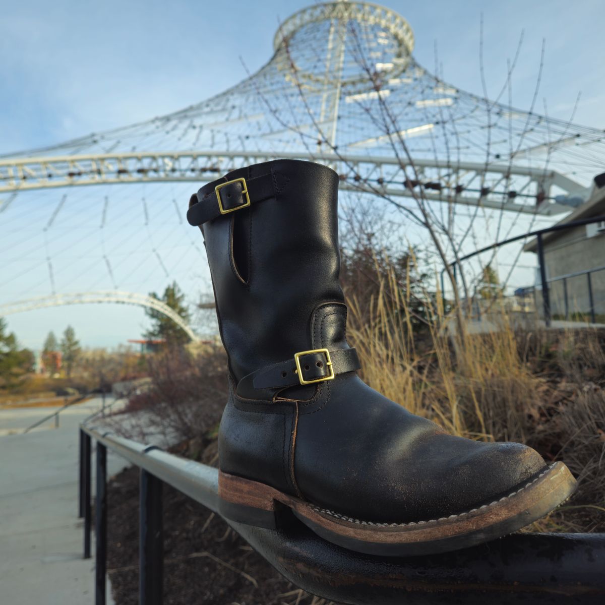 Photo by cjelliott on March 3, 2026 of the Nicks Nicks X Carl Murawski - Vintage Engineer in Horween Black Waxed Flesh.