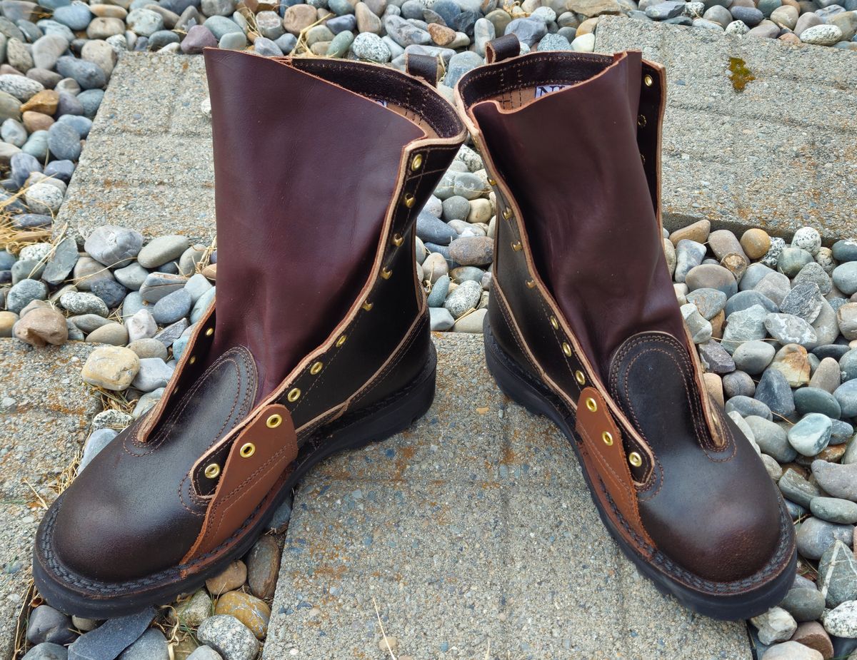 Photo by cjelliott on September 12, 2024 of the Nicks x Rose Anvil ND3 in Horween Brown Waxed Flesh & Seidel 1964 Brown.