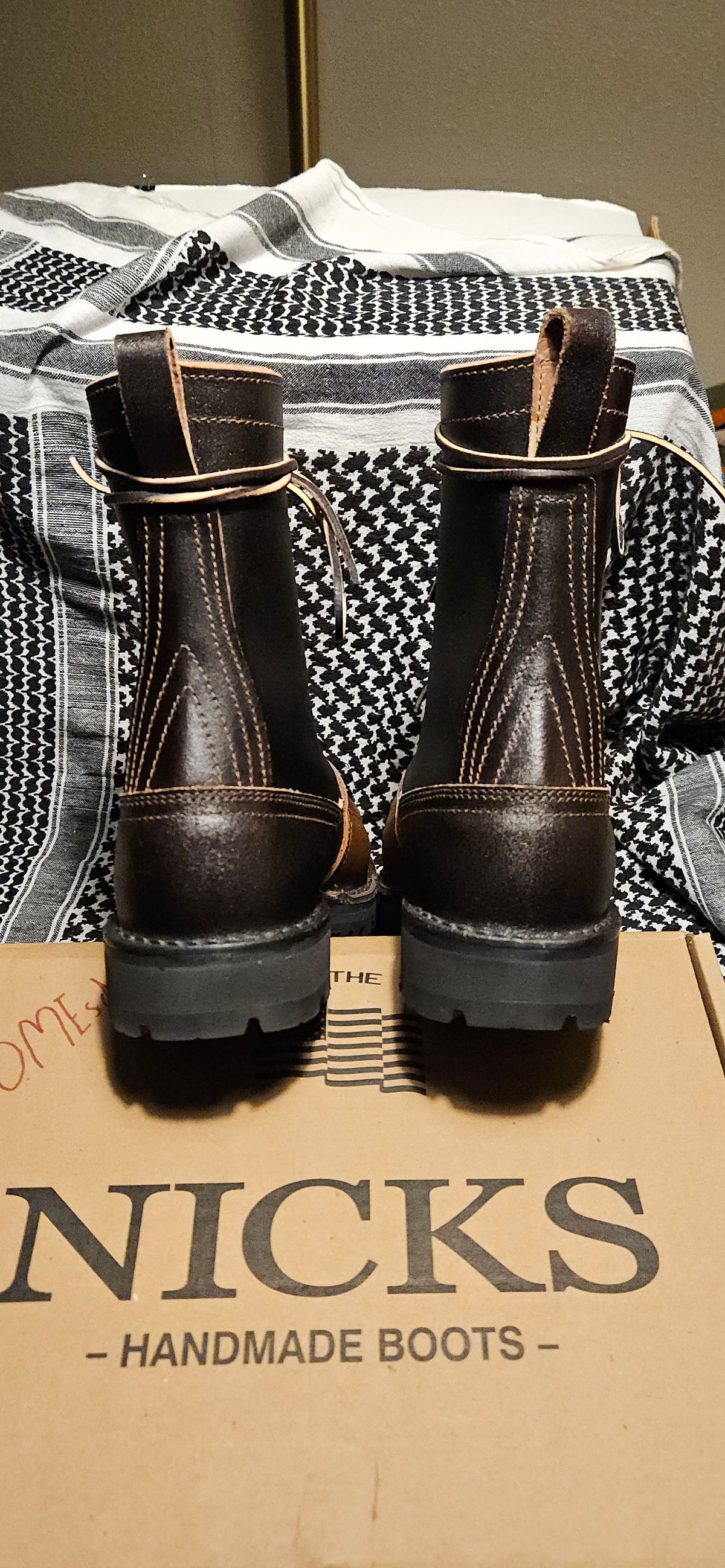 Photo by cjelliott on October 1, 2024 of the Nicks x Rose Anvil ND3 in Horween Brown Waxed Flesh & Seidel 1964 Brown.