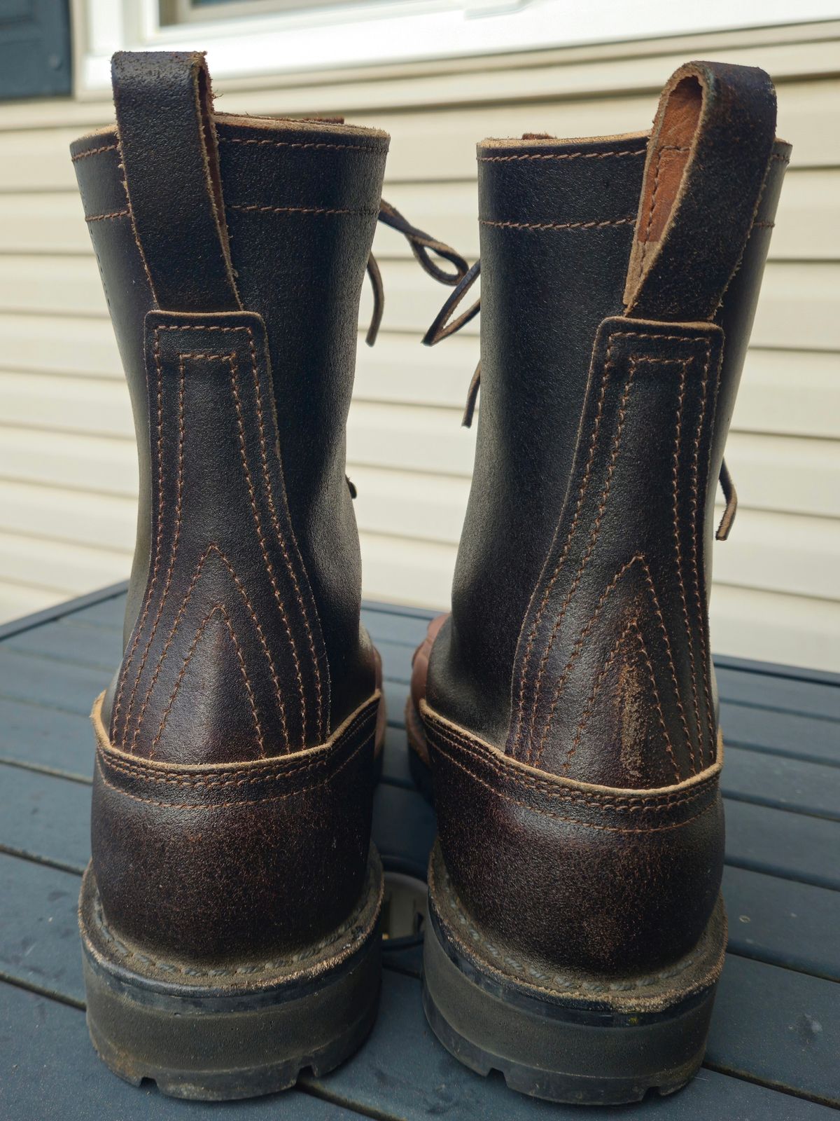 Photo by cjelliott on November 3, 2024 of the Nicks x Rose Anvil ND3 in Horween Brown Waxed Flesh & Seidel 1964 Brown.