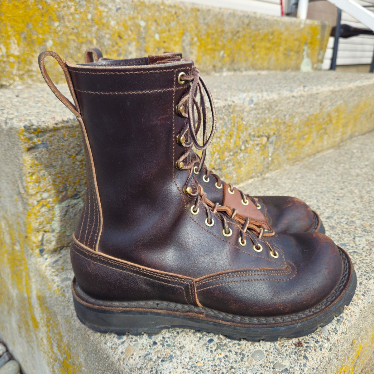 Photo by cjelliott on March 2, 2025 of the Nicks x Rose Anvil ND3 in Horween Brown Waxed Flesh & Seidel 1964 Brown.