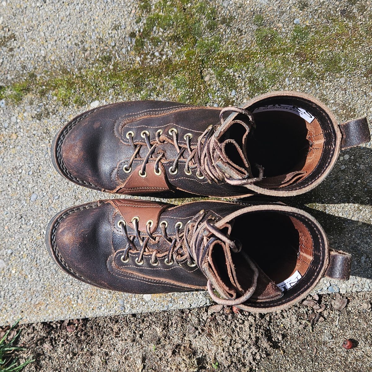 Photo by cjelliott on April 2, 2025 of the Nicks x Rose Anvil ND3 in Horween Brown Waxed Flesh & Seidel 1964 Brown.