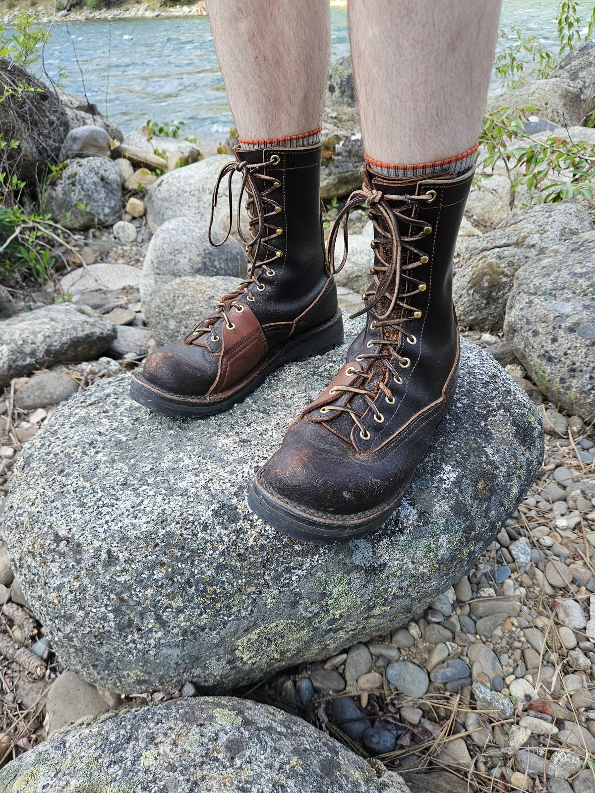 Photo by cjelliott on May 12, 2025 of the Nicks x Rose Anvil ND3 in Horween Brown Waxed Flesh & Seidel 1964 Brown.