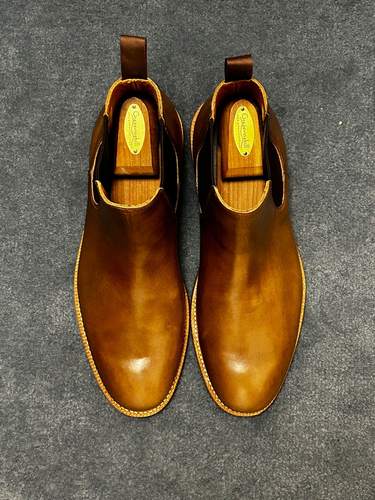 Photo by Patrick_I._Nas on October 1, 2025 of the Grant Stone Chelsea Boot in Horween Dune Chromexcel.