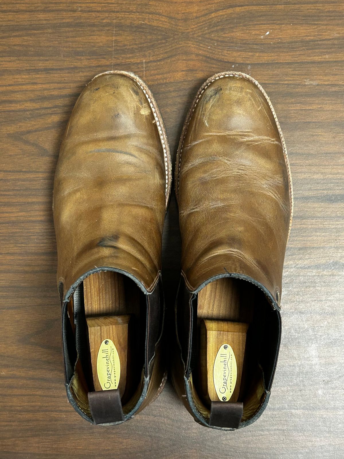 Photo by Patrick_I._Nas on November 2, 2025 of the Grant Stone Chelsea Boot in Horween Dune Chromexcel.