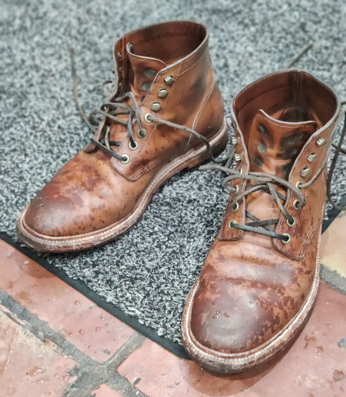 Photo by Patrick_I._Nas on December 11, 2024 of the Grant Stone Diesel Boot in Badalassi Carlo Saddle Tan Minerva.
