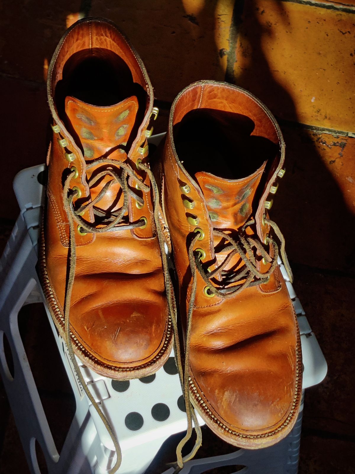 Photo by Patrick_I._Nas on December 21, 2024 of the Grant Stone Diesel Boot in Badalassi Carlo Saddle Tan Minerva.