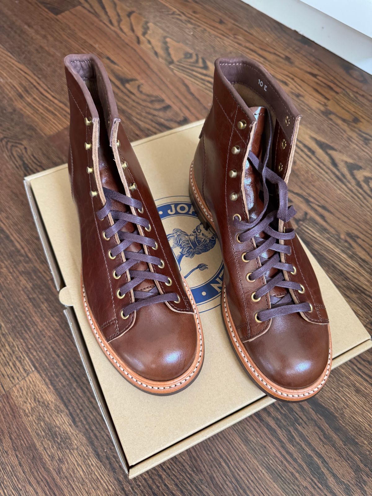 Photo by JuicyDeeluxe on July 30, 2025 of the John Lofgren Monkey Boots in Shinki Timber Oiled Horsebutt.